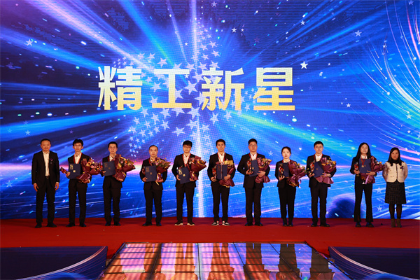 4-ڲ1.jpg